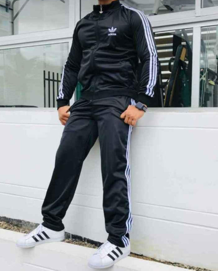 Conjunto de sudadera para caballero T9