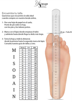 SANDALIA PLANA REF. Triángulo brillante