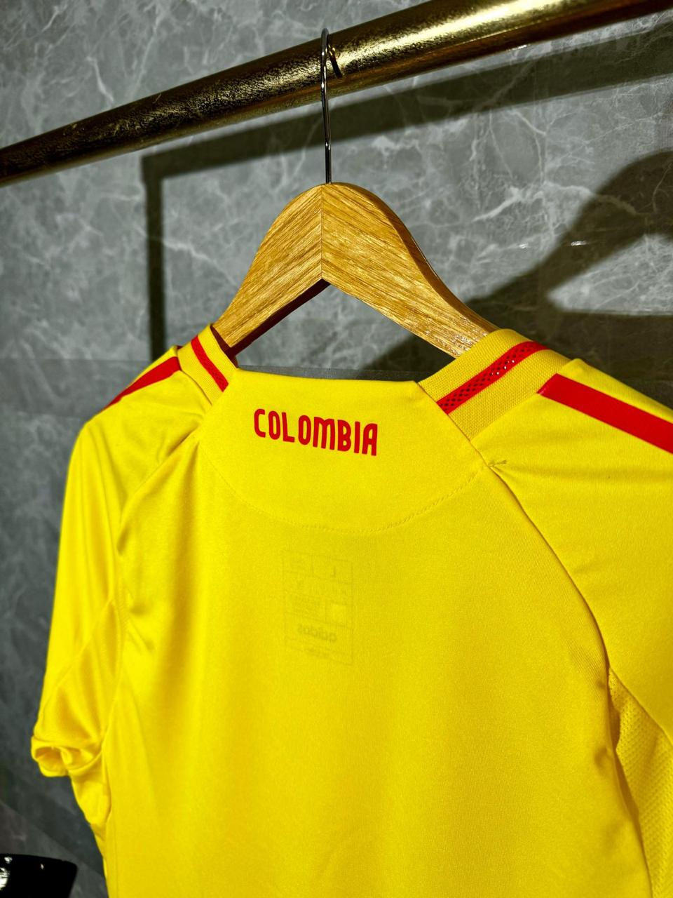 CAMISETA DE LA SELECCIÓN COLOMBIANA® 2024 + ENVÍO GRATIS Y SORTEO DE ENTRADAS