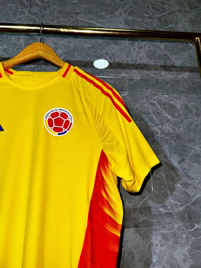 CAMISETA DE LA SELECCIÓN COLOMBIANA® 2024 + ENVÍO GRATIS Y SORTEO DE ENTRADAS